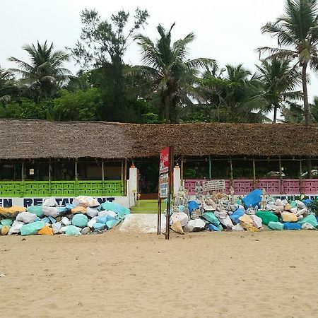 Seashore Garden Beach Resort Канчипурам Екстериор снимка