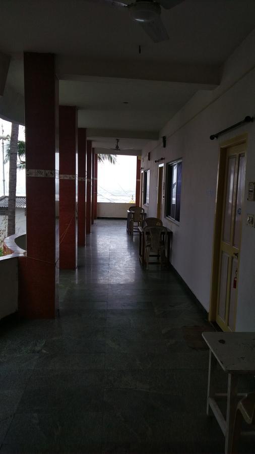 Seashore Garden Beach Resort Канчипурам Екстериор снимка